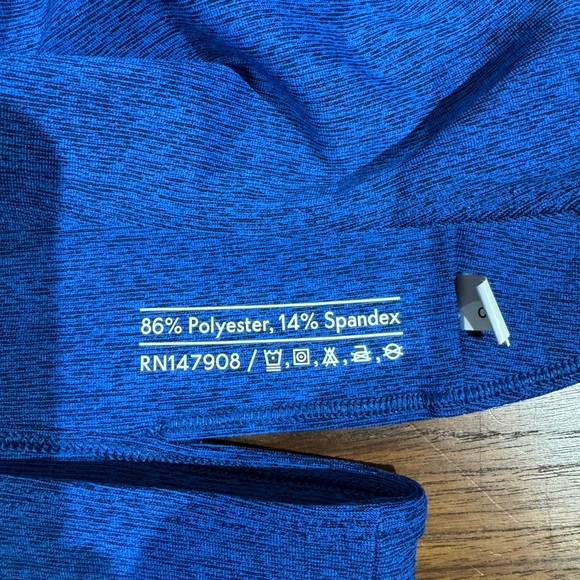 Outdoor Voices Blue Athena Crop Top Size L Cutout Workout Running Activewear - Picture 10 of 11